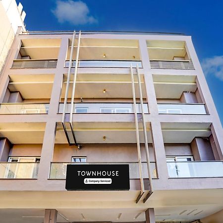 Super Townhouse Pitampura West Enclave 호텔 델리 외부 사진