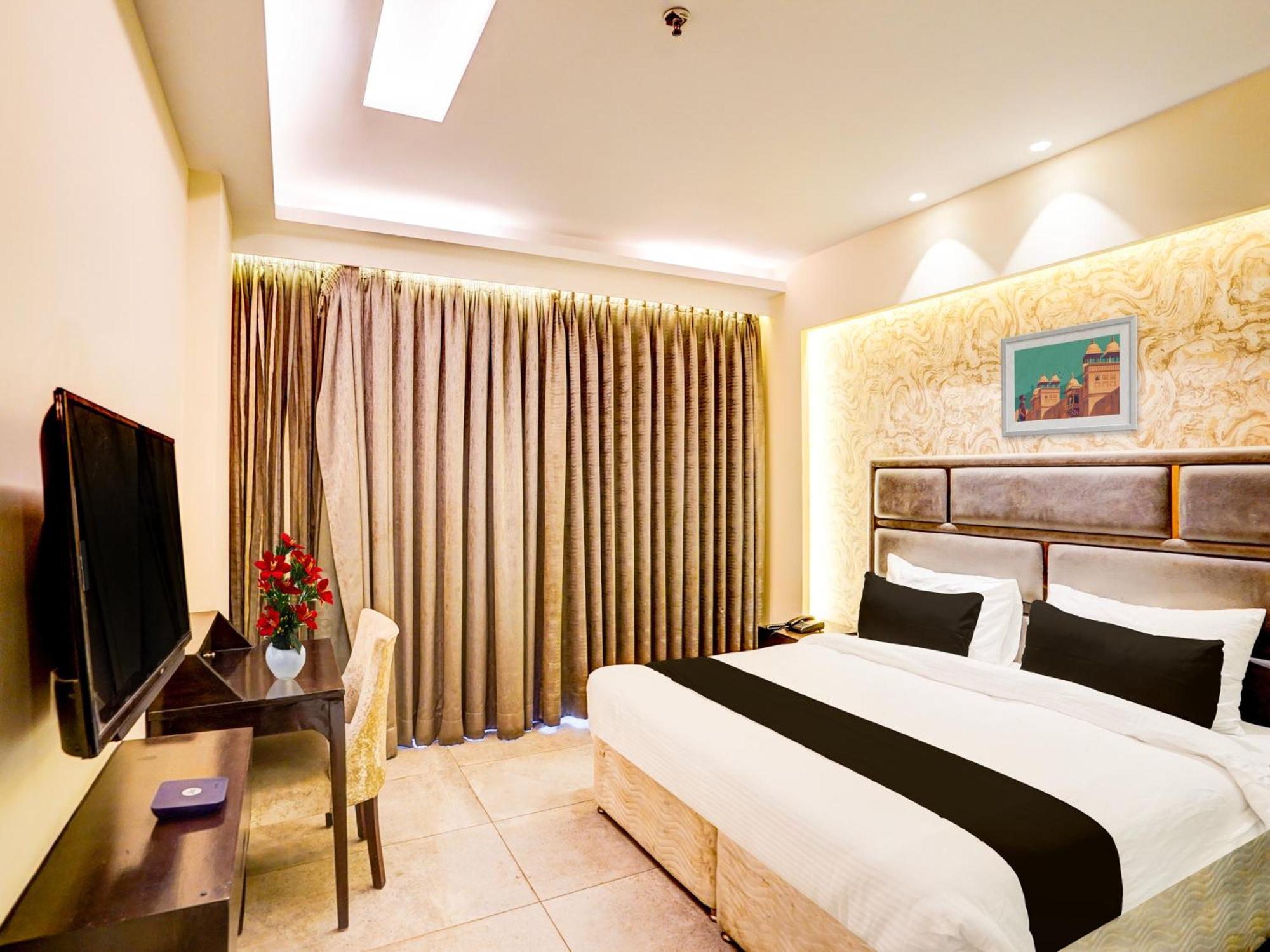 Super Townhouse Pitampura West Enclave 호텔 델리 외부 사진