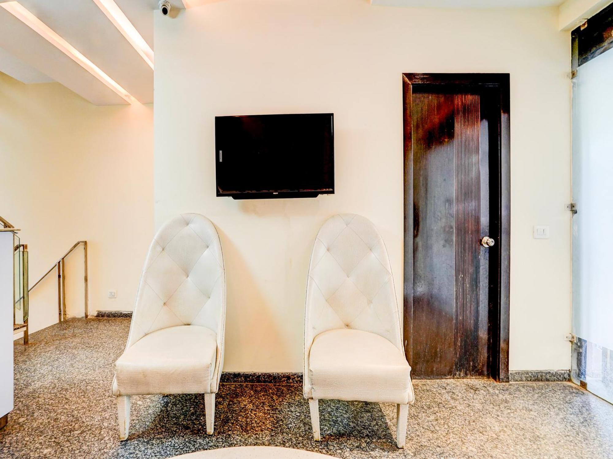 Super Townhouse Pitampura West Enclave 호텔 델리 외부 사진