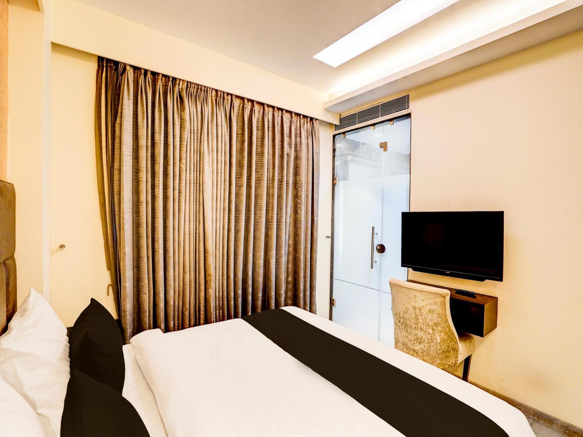 Super Townhouse Pitampura West Enclave 호텔 델리 외부 사진